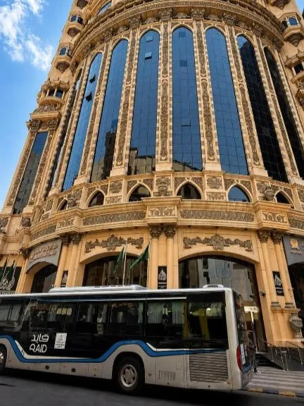 الارض المتميزة
